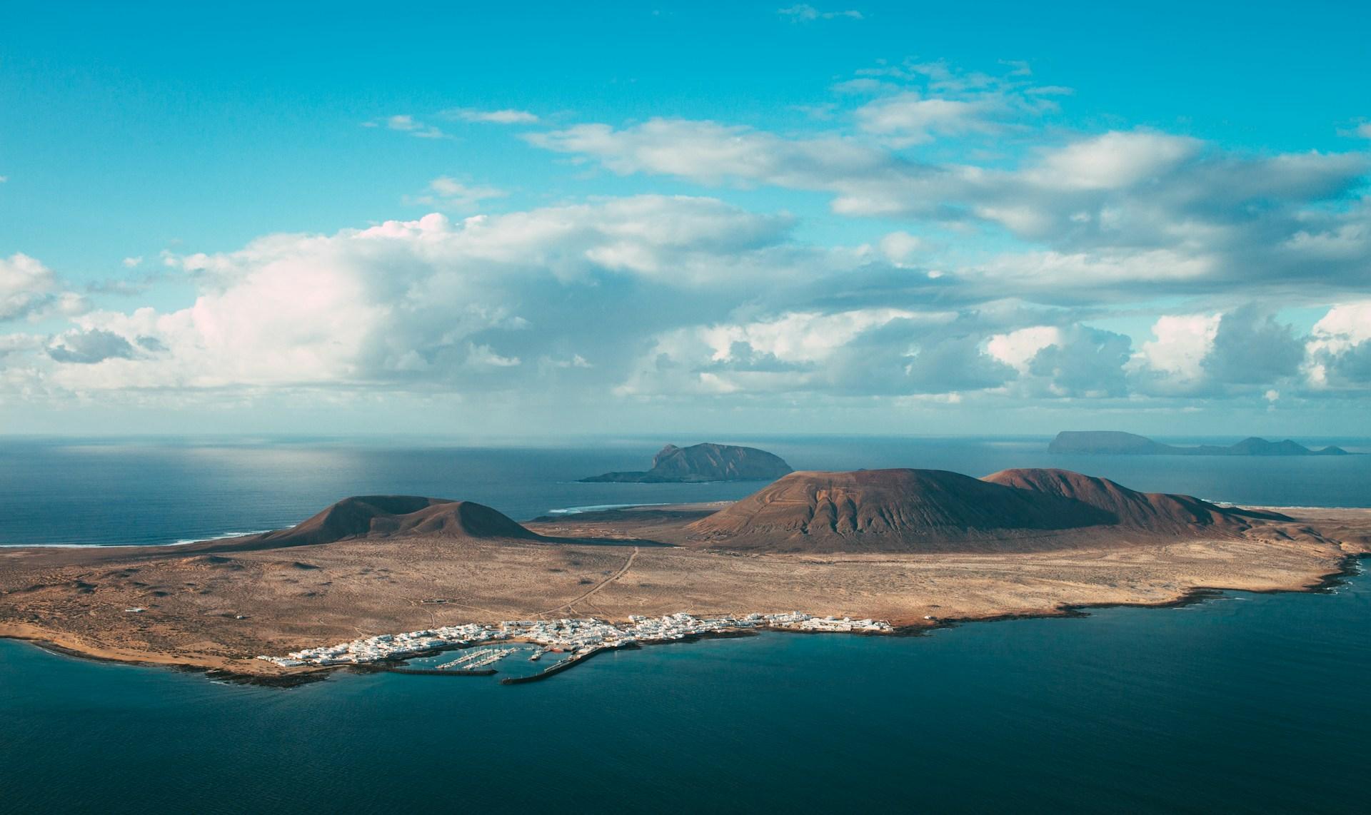 Cover Image for Autumn Sun in the Canary Islands & Mediterranean: Do You Still Need Travel Vaccines?